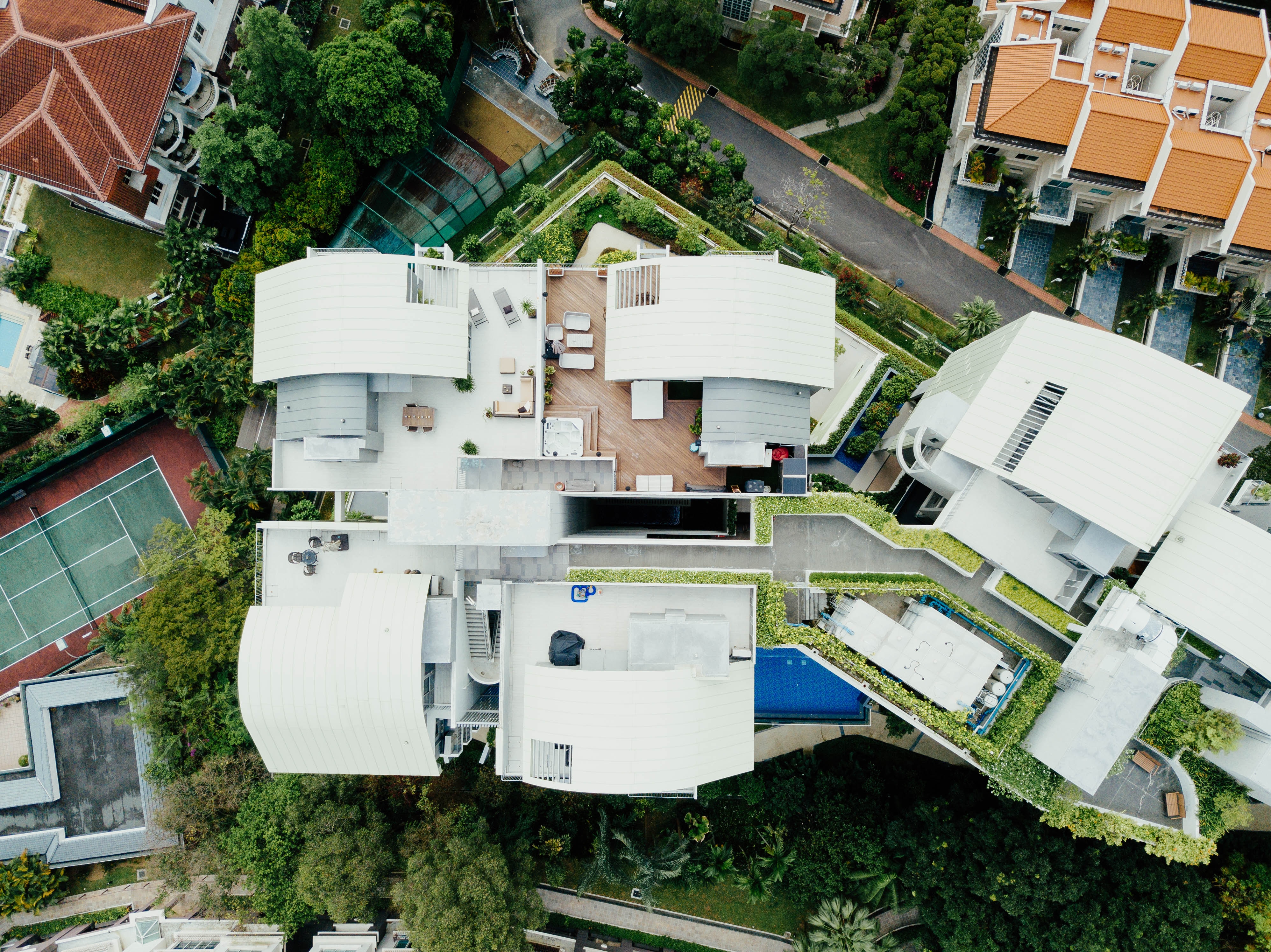 birds eye view of sustainable commercial roof