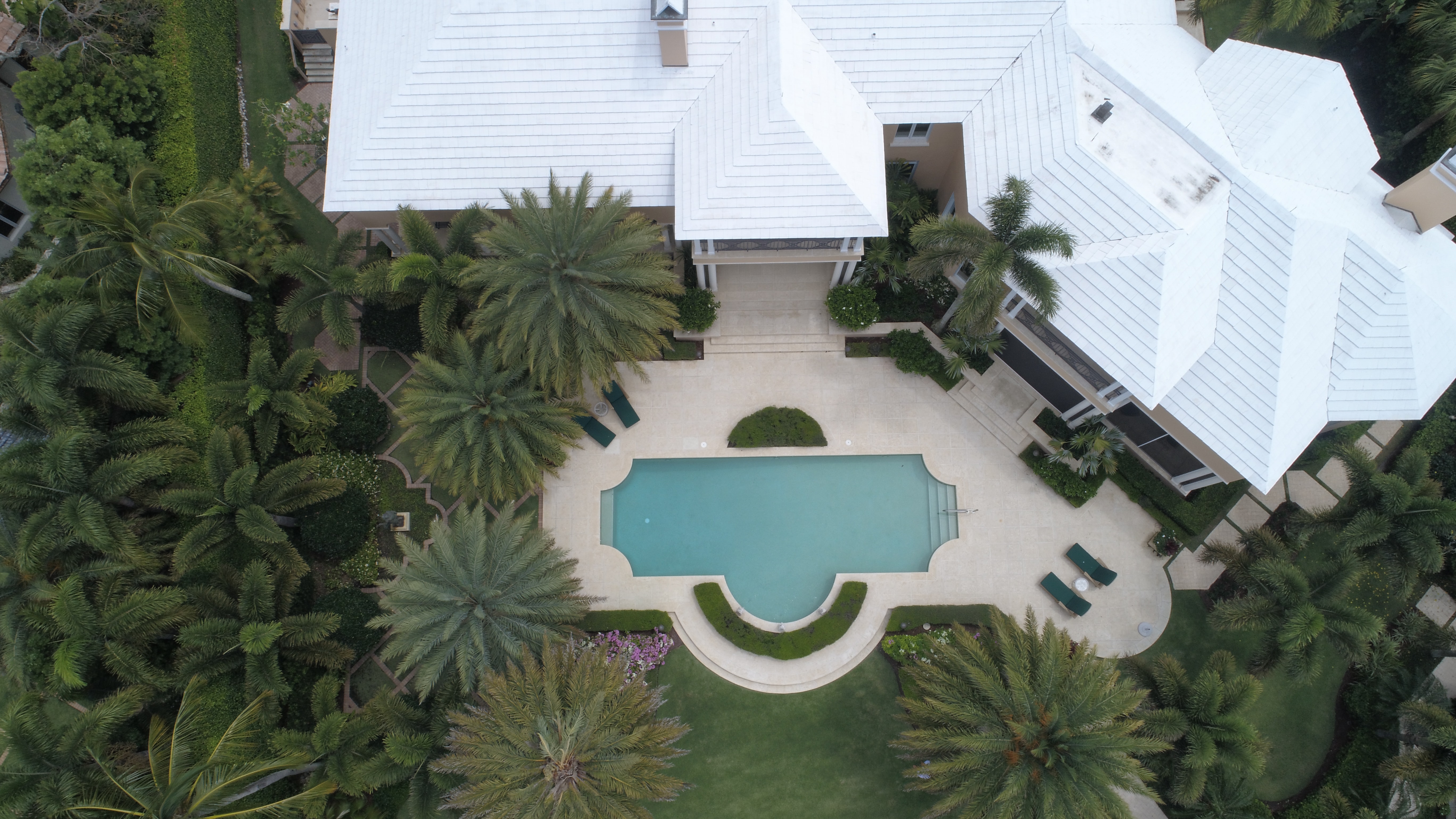 white roof on Florida home