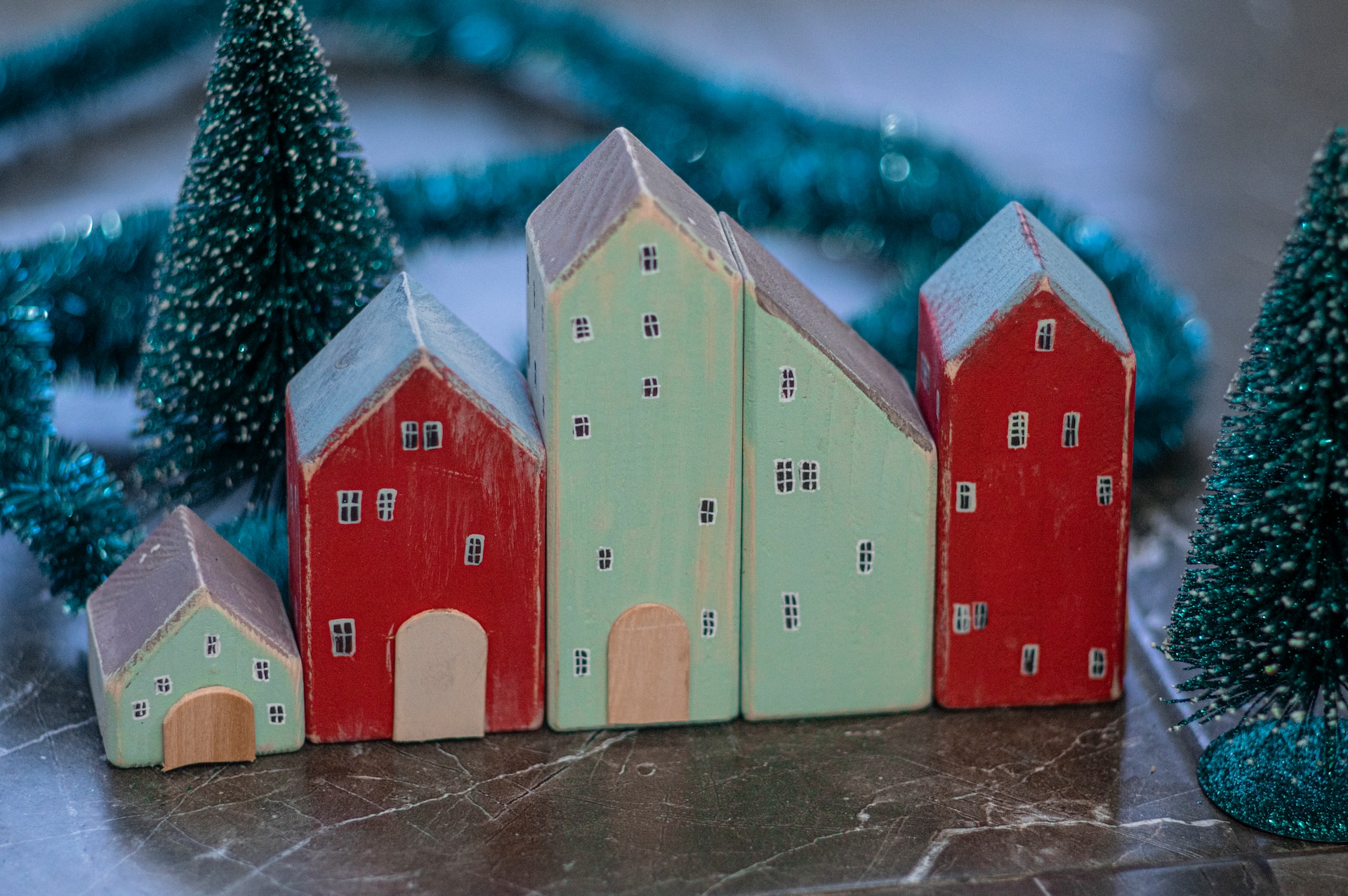 christmas house figurines