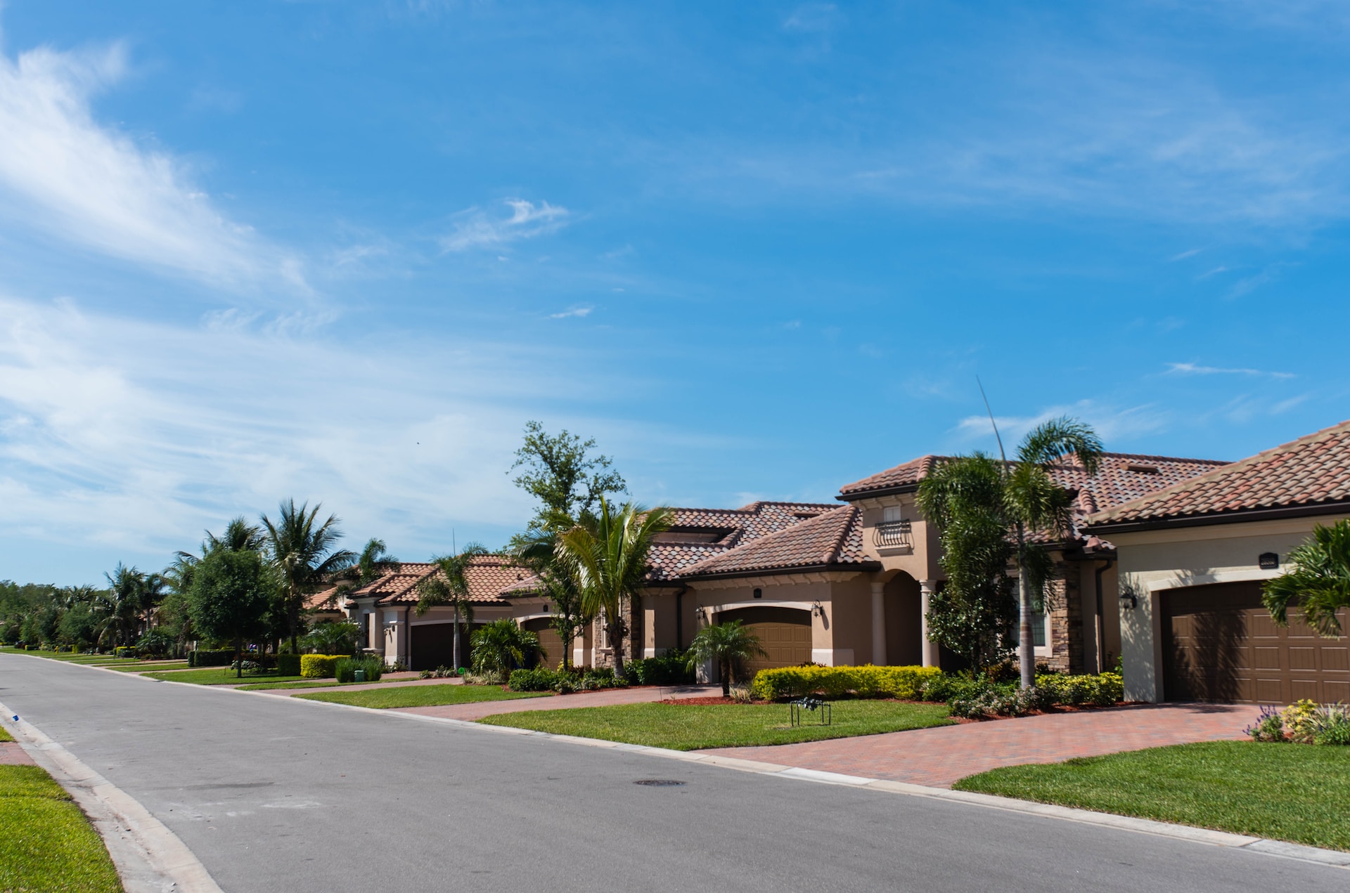 large family homes with spanish tile