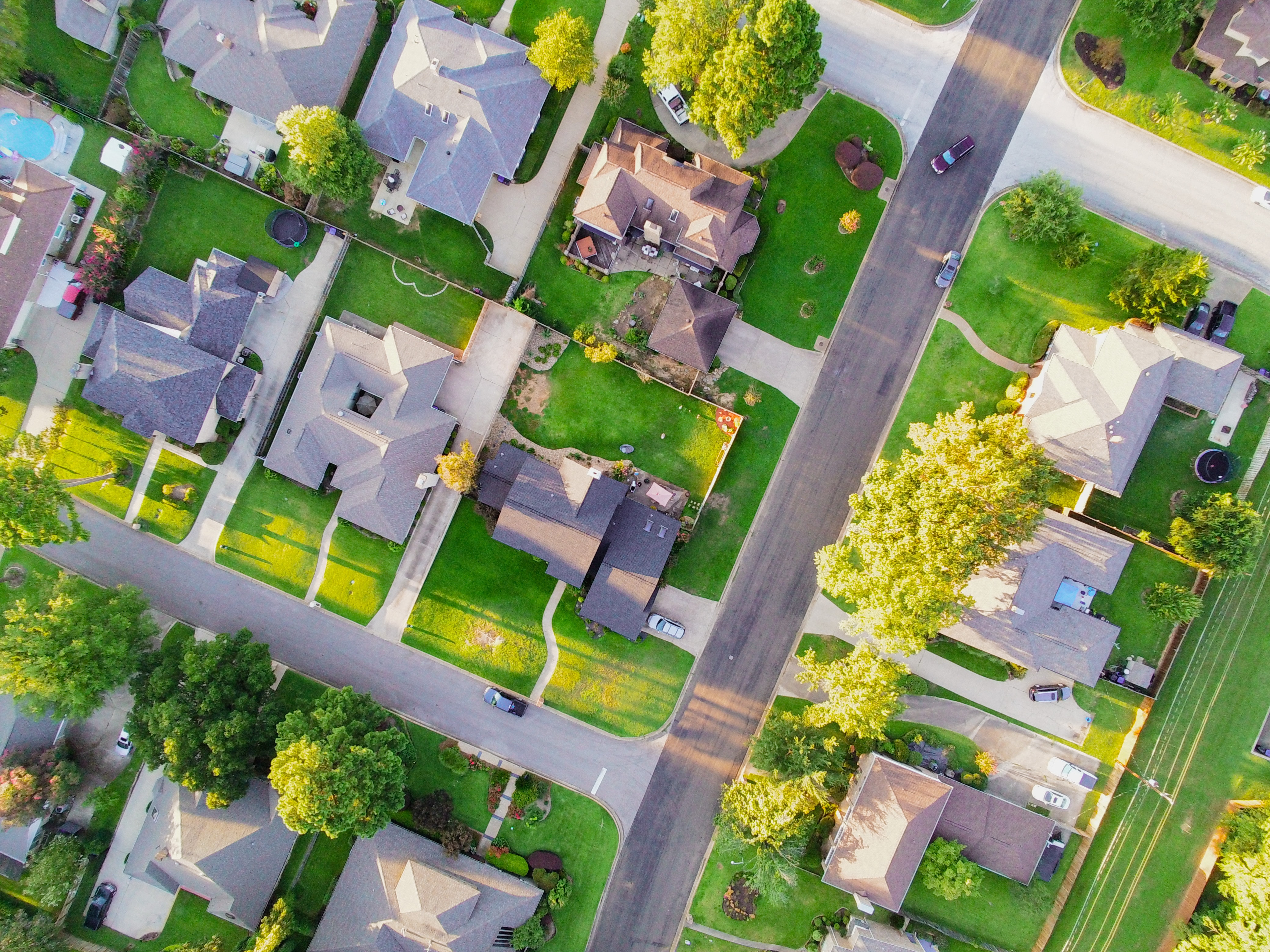 birds eye view of neighborhood