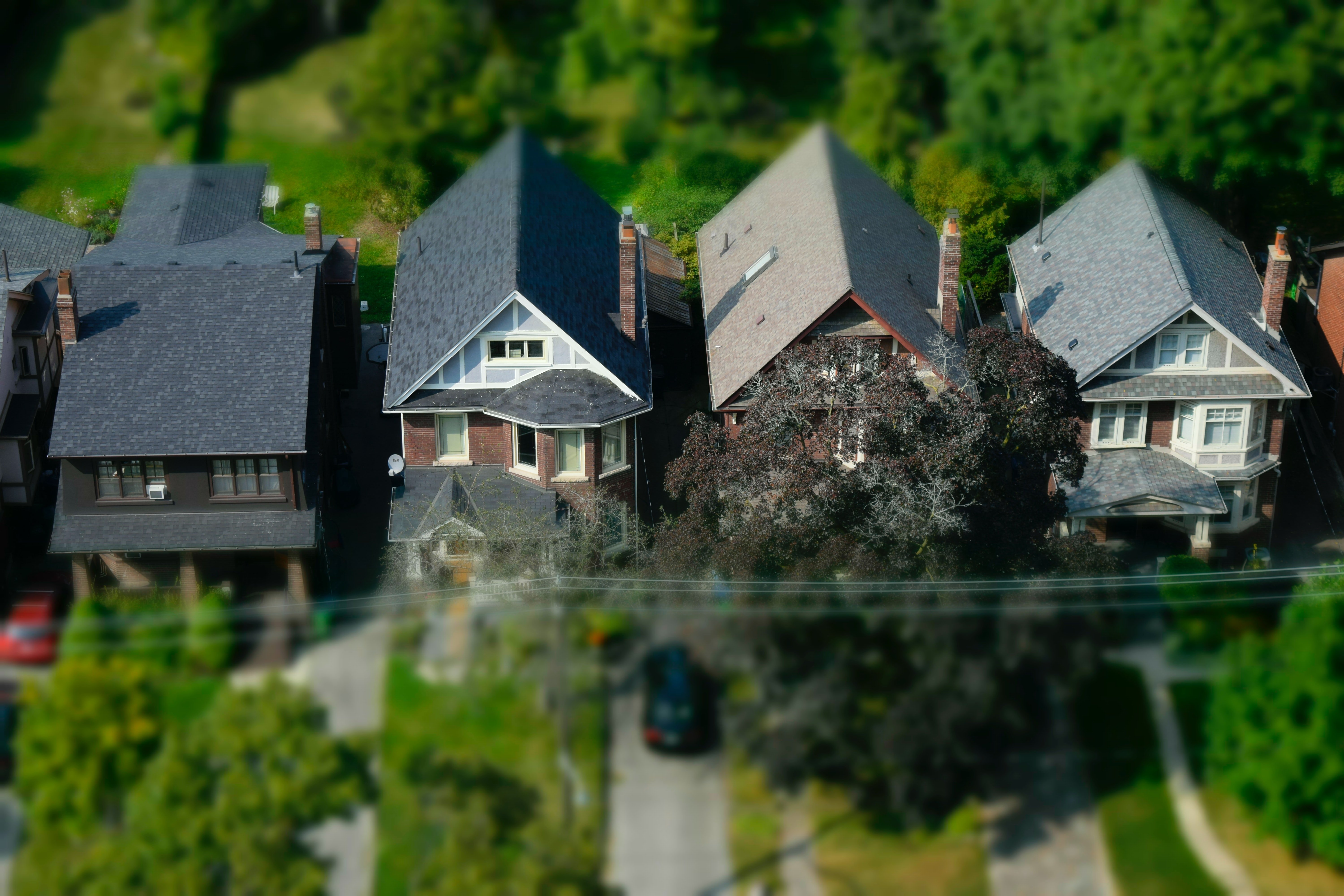 birds eye view of homes lined up in a row