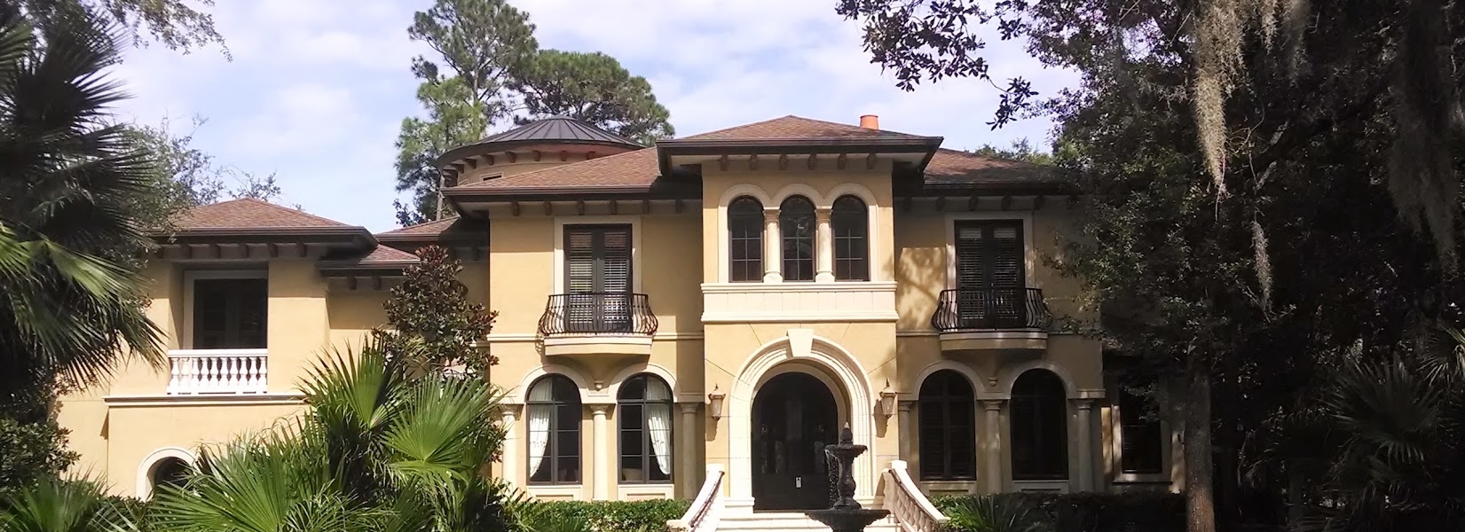 Beautiful home with asphalt shingle roof