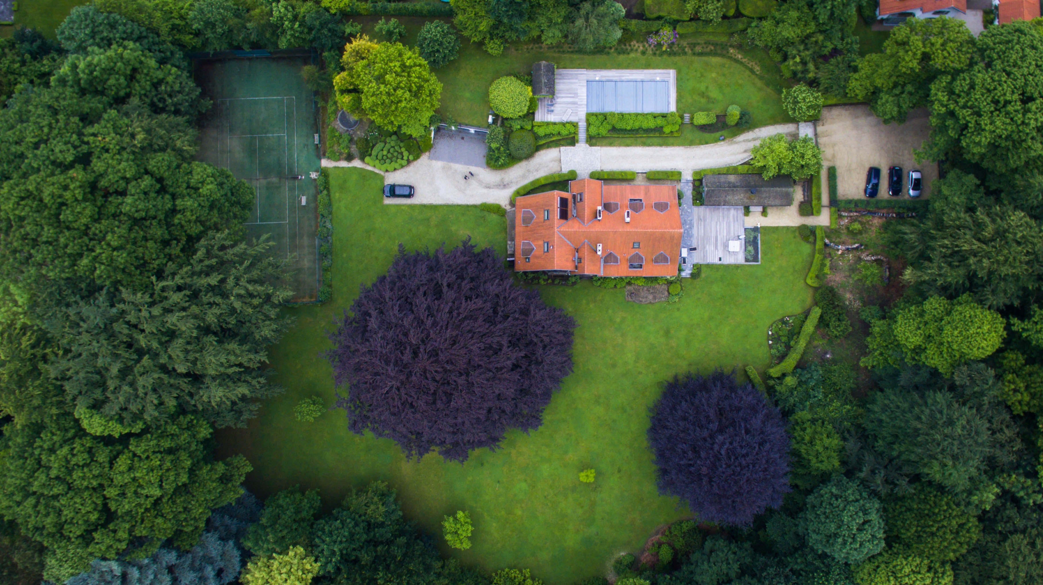 birds eye view of roof on large home